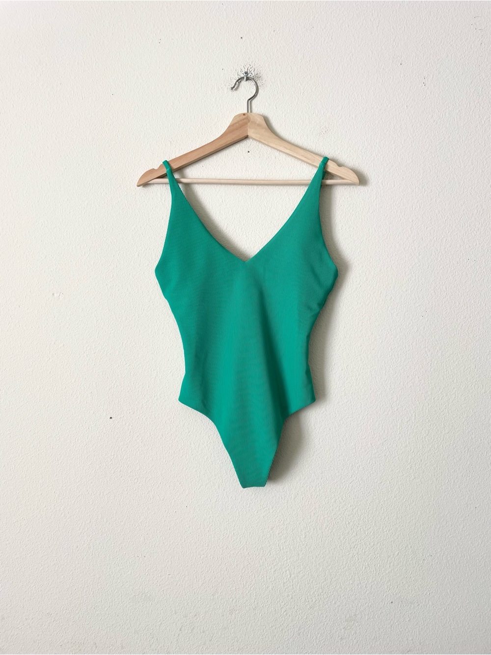 Beach Riot SMALL Reese ribbed one piece swimsuit in Technicolor Green - Picture 3 of 7